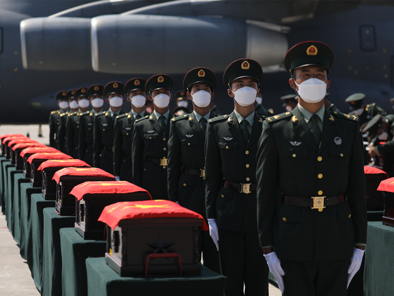 英雄回家丨第八批在韓志愿軍烈士遺骸歸國-現場圖